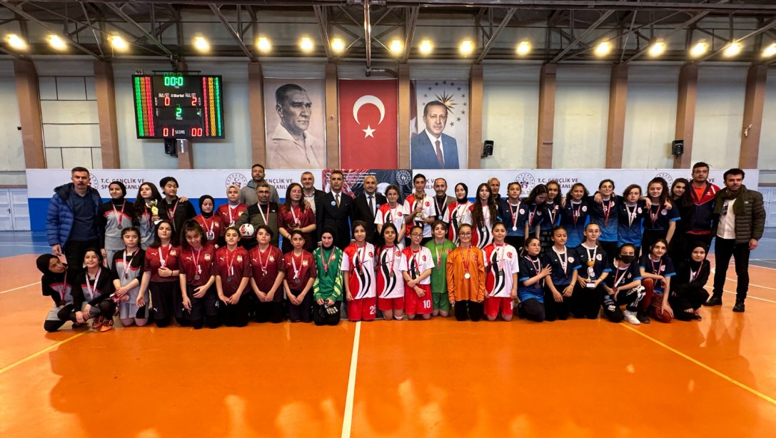 2022-2023 Eğitim Öğretim Yılı Yıldız Kızlar Kategorisi Futsal Turnuvası