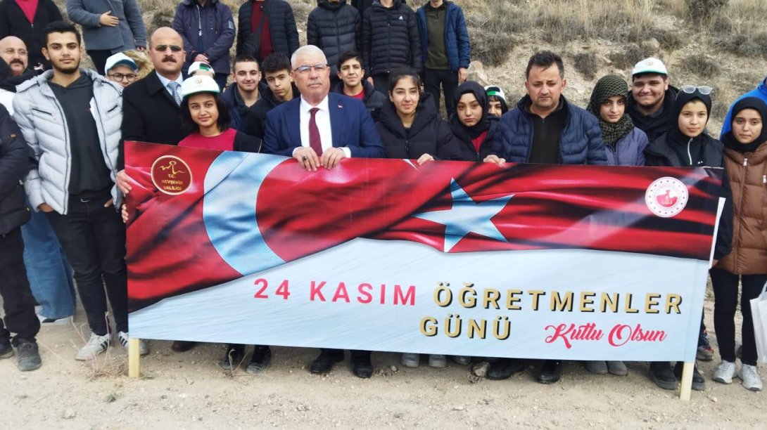 GELECEĞİMİZİN FİDANLARINI YETİŞTİREN ÖĞRETMENLERİMİZLE GELECEĞE NEFES OLDUK