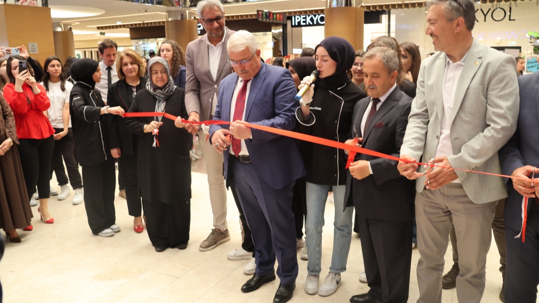 ALAN TANITIMI VE YIL SONU ETKİNLİKLERİ SERGİSİ DÜZENLENDİ