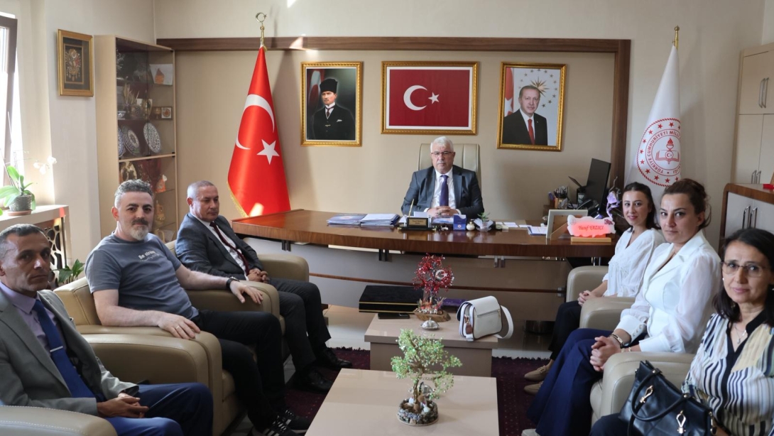 Nevşehir Atatürk İlkokulumuzdan, İl Millî Eğitim Müdürümüz Sayın Yusuf Yazıcı'ya Ziyaret